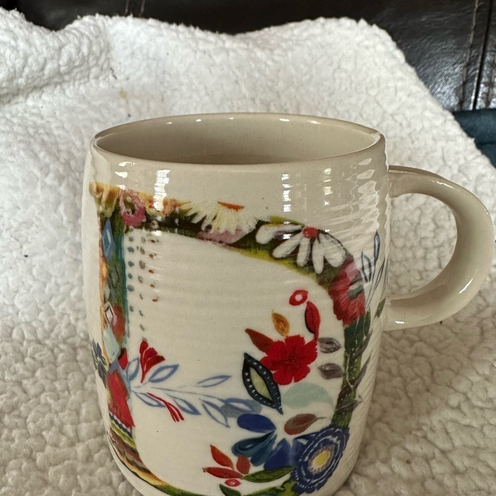 NWOT Anthropologie Starla halfman D mug new without tags